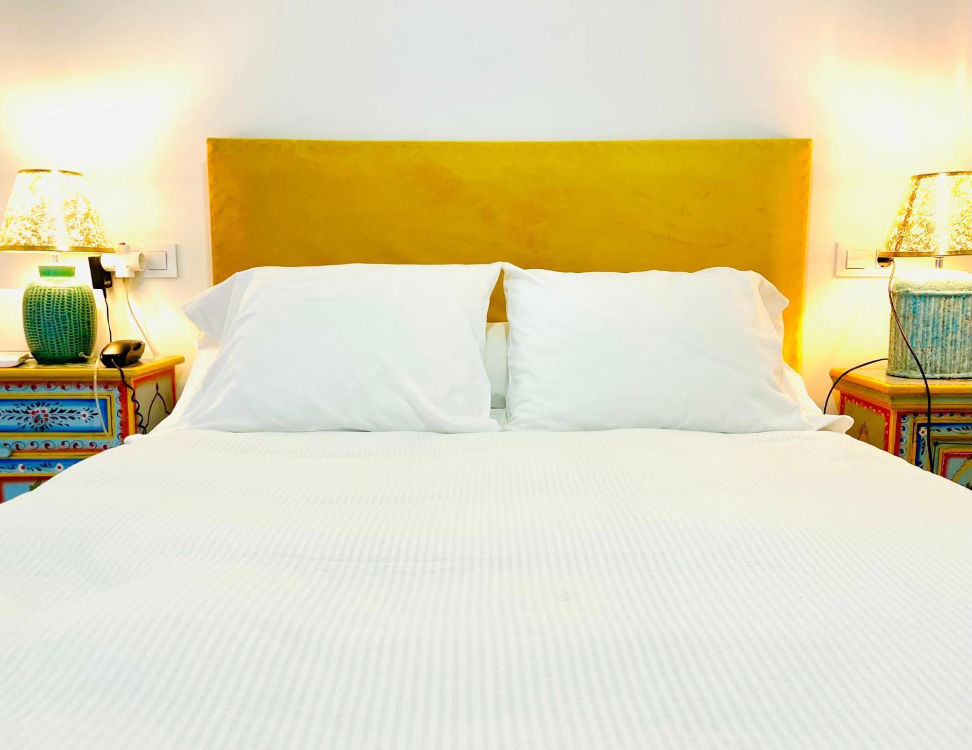 Apartamento Puerta Carmona Sevilla Eksteriør billede