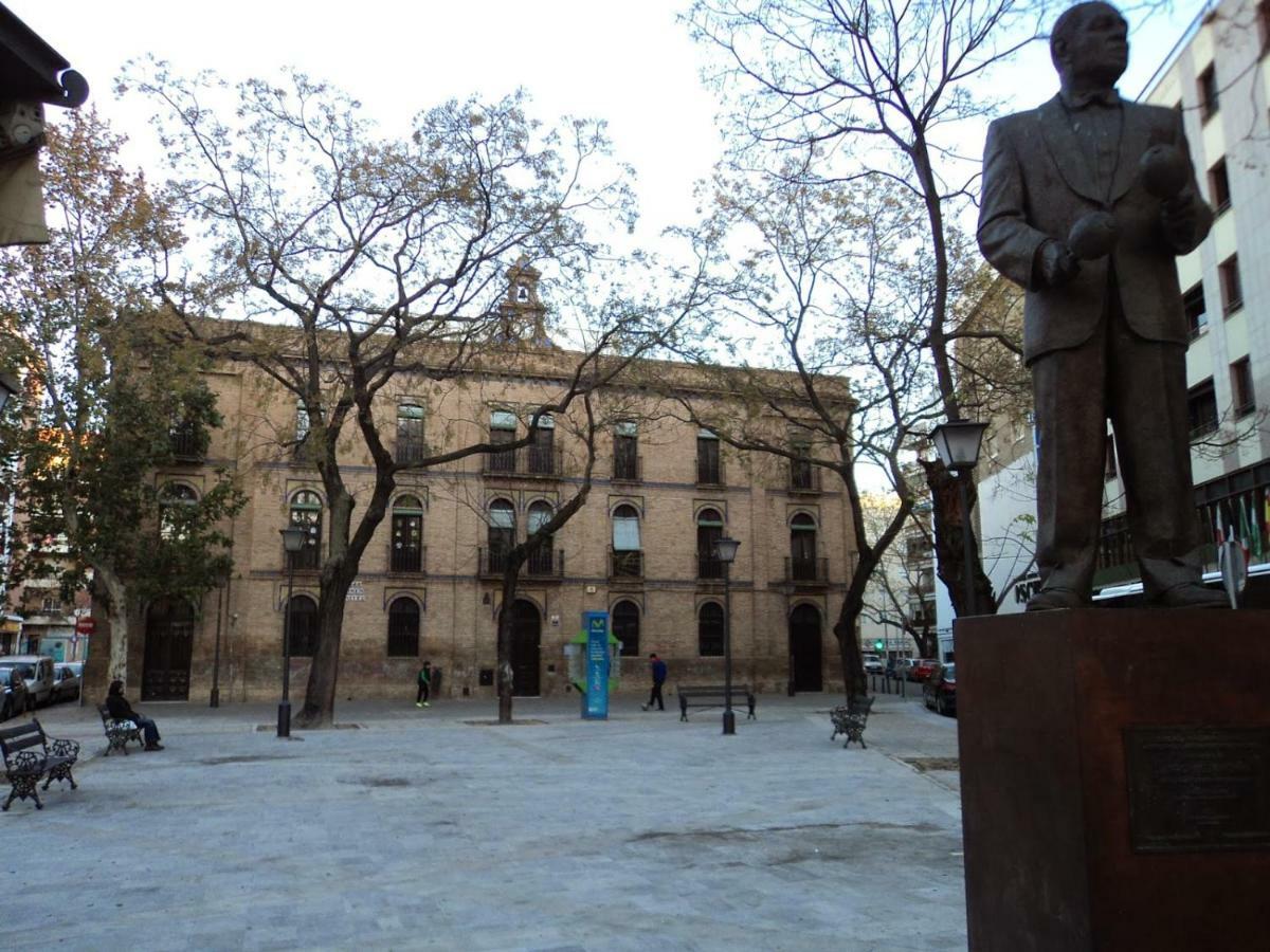 Apartamento Puerta Carmona Sevilla Eksteriør billede